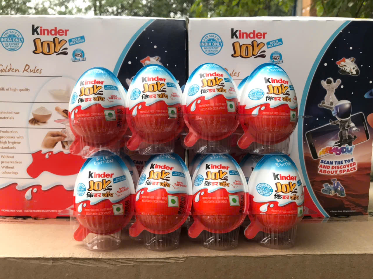Trứng Kinder Joy Boy